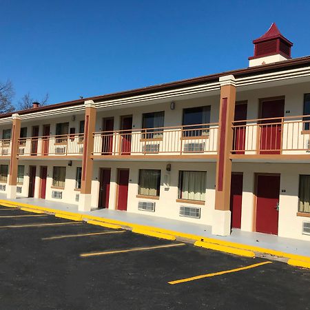 Red Roof Inn Memphis - Graceland Airport Eksteriør billede