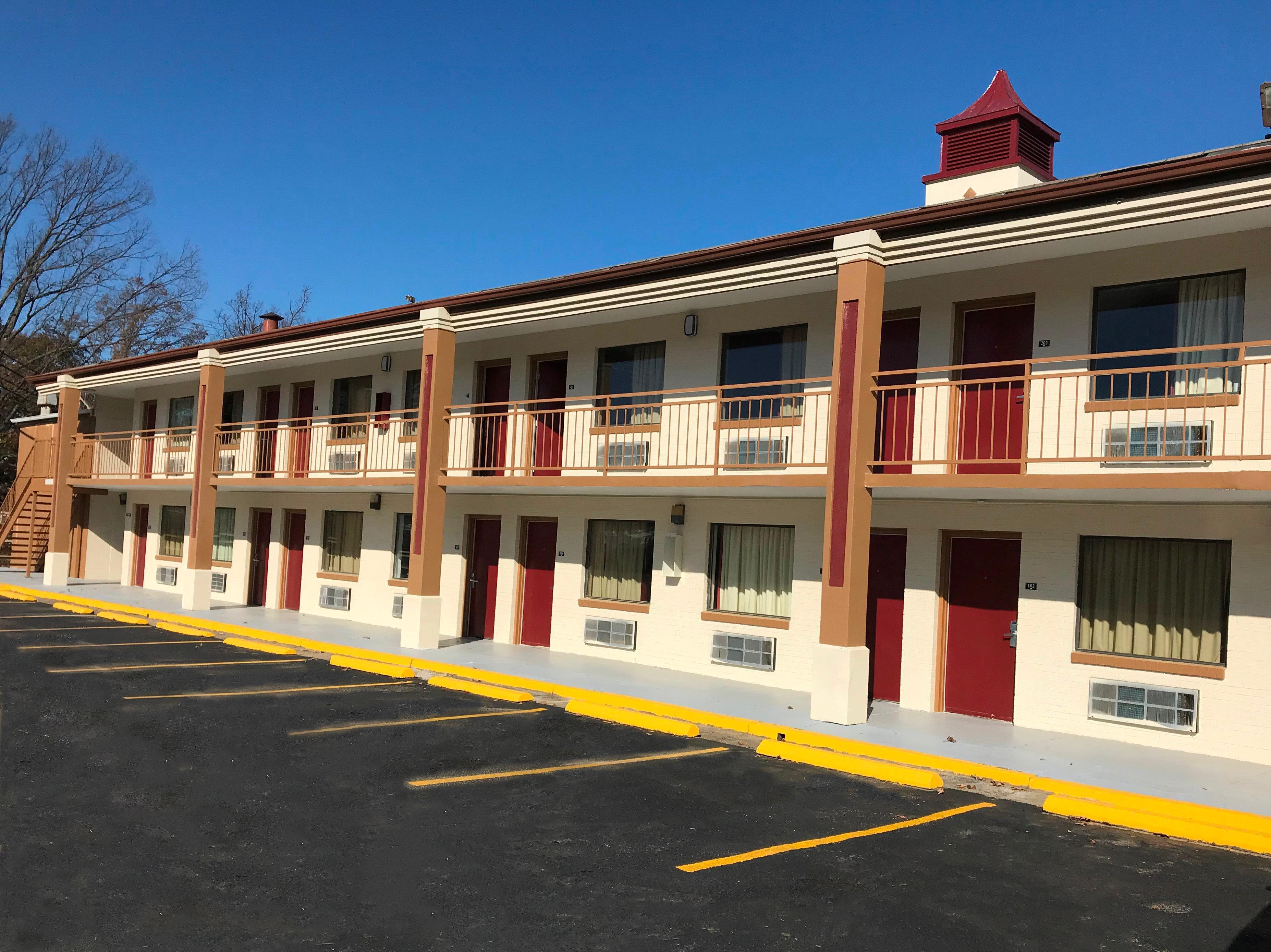 Red Roof Inn Memphis - Graceland Airport Eksteriør billede