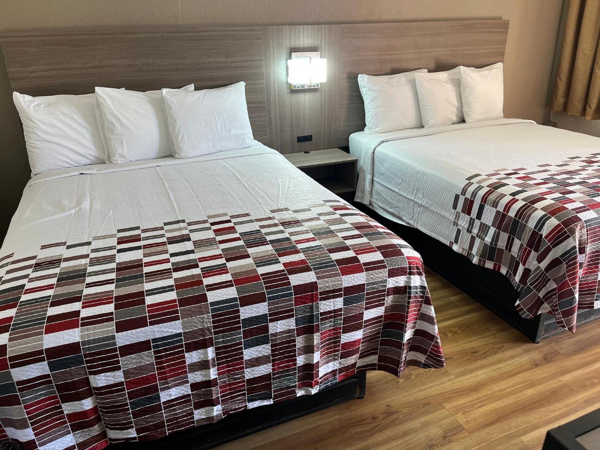 Red Roof Inn Memphis - Graceland Airport Eksteriør billede
